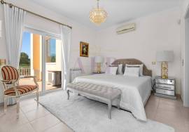 4 Bedroom Villa Close to Boavista Golf & Spa, Lagos 4 Bedroom Villa Close to Boavista Golf & Spa, Lagos