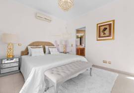 4 Bedroom Villa Close to Boavista Golf & Spa, Lagos 4 Bedroom Villa Close to Boavista Golf & Spa, Lagos