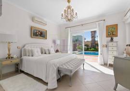 4 Bedroom Villa Close to Boavista Golf & Spa, Lagos 4 Bedroom Villa Close to Boavista Golf & Spa, Lagos