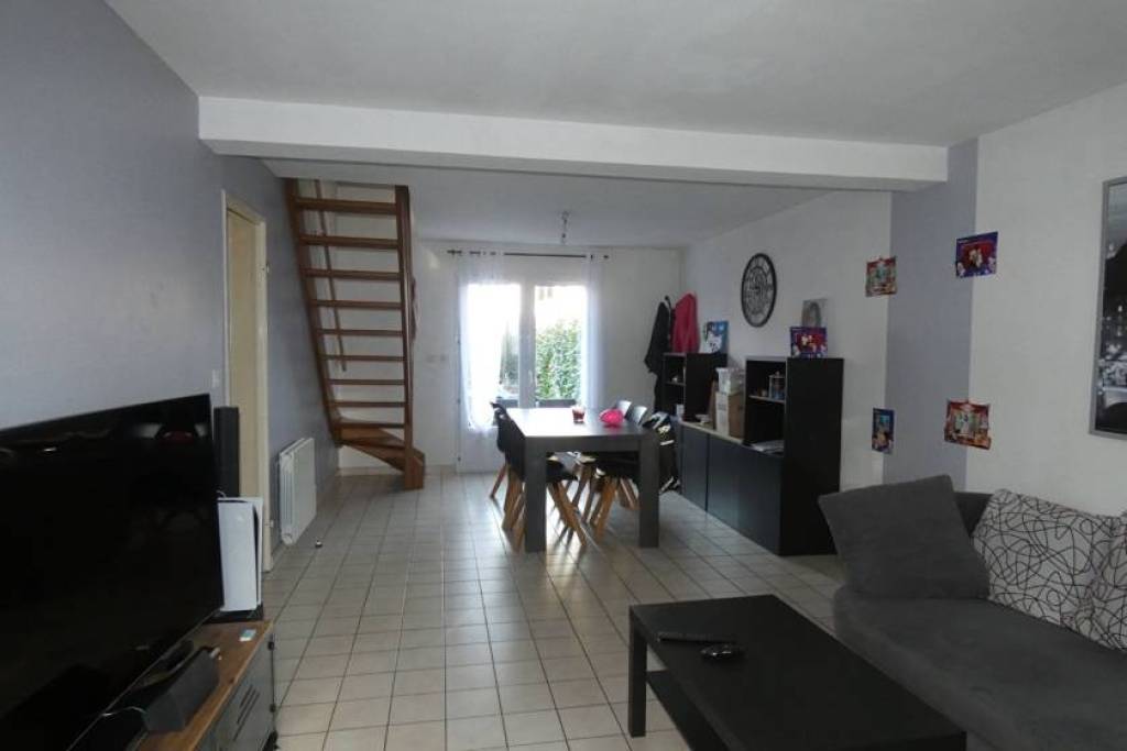 Houses for rent - 4 rooms - 77 m2 - GUER - (56380)
