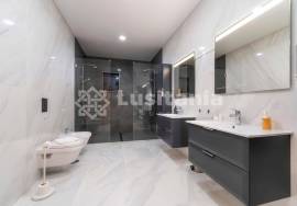 2+1 bedroom apartment overlooking Albufeira Marina 2+1 bedroom apartment overlooking Albufeira Marina