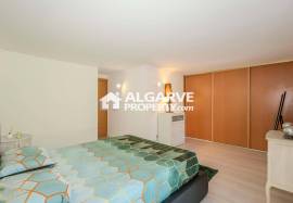 Excellent 4 bedroom villa near the Marina in Vilamoura, Algarve