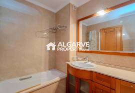 Excellent 4 bedroom villa near the Marina in Vilamoura, Algarve