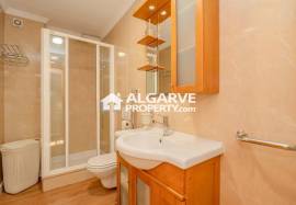 Excellent 4 bedroom villa near the Marina in Vilamoura, Algarve