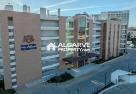 Beachfront 2 Bedroom Apartment close to Vilamoura Marina, Algarve