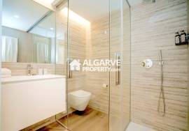 Beachfront 2 Bedroom Apartment close to Vilamoura Marina, Algarve