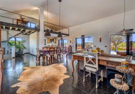 Charming Detached 3+1 Bedroom Villa | Pool,  Garage & High Sustainability | Lagoa