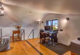 Charming Detached 3+1 Bedroom Villa | Pool,  Garage & High Sustainability | Lagoa