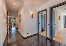 Charming Detached 3+1 Bedroom Villa | Pool,  Garage & High Sustainability | Lagoa
