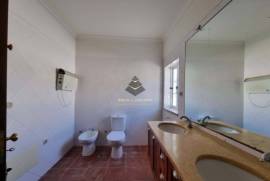 5 Bedroom 4 bathroom spacious house 5 Bedroom 4 bathroom spacious house