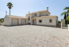 Tavira - Countryside 4-bedroom villa with sea views and pool