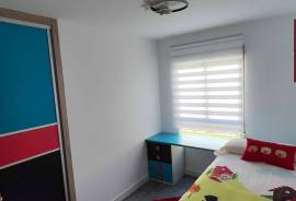 Light and spaciousness in Garbinet: renovated apartment of 158 m² with garage next to the TRAM