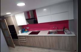 Light and spaciousness in Garbinet: renovated apartment of 158 m² with garage next to the TRAM