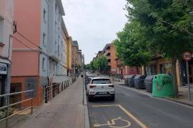 Commercial premises for rent or sale in Algorta of 104 m².