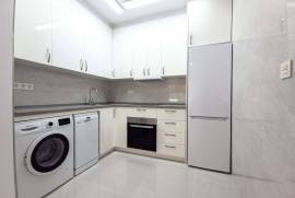 Apartment with tourist license and terrace 200 m from the beach