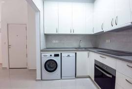 Apartment with tourist license and terrace 200 m from the beach