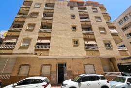 Apartment with tourist license and terrace 200 m from the beach