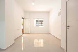 Apartment with tourist license and terrace 200 m from the beach