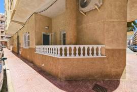 Apartment with tourist license and terrace 200 m from the beach