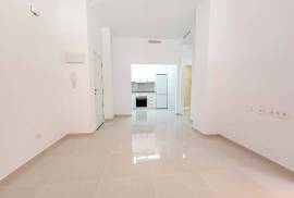 Apartment with tourist license and terrace 200 m from the beach