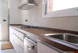 Modern home in Gran Alacant: 4 bedrooms, pool and private plot