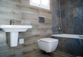 Modern home in Gran Alacant: 4 bedrooms, pool and private plot