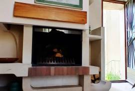 Charming Stone Village House With 3 Bedrooms With Garage And Delightful Courtyard, In A Sought-After Riverside Village.