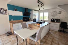Impeccable Villa With 145 M2 Of Living Space, Including 3 Bedrooms, On 1270 M2 Of Buildable Land With Unobstructed Views Of The Village.