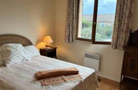 Single Storey Villa With Main Residence And Gite, On A Landscaped Plot Of 599 M2 With Pool.