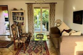 Single Storey Villa With Main Residence And Gite, On A Landscaped Plot Of 599 M2 With Pool.