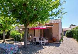 Single Storey Villa With Main Residence And Gite, On A Landscaped Plot Of 599 M2 With Pool.