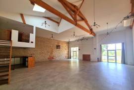 Beautiful Domain With Main House, Guest House, Reception Room And Annexes On 32888 M2 Of Land With Views Great Potential