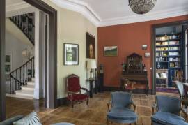 Mansion House with Guest House and Pool
