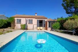 Detached Villa, Guest Cottage and Swimming Pool