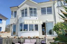 Beautiful Villa with Open Sea Views