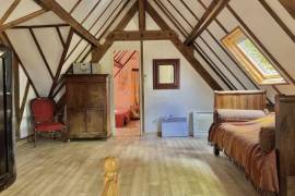 Detached Country House with Swimming Pool and Open Views