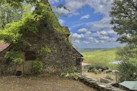 Detached Country House with Swimming Pool and Open Views