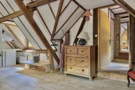 Detached Country House with Swimming Pool and Open Views