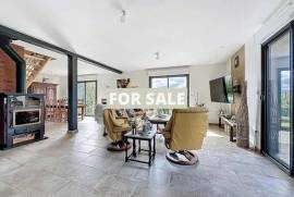 Equestrian Property with Facilities by the Coast