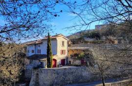 Character Detached House with Two Gites and Pool
