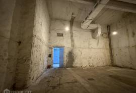 Commercial property in Riga city for rent 445€