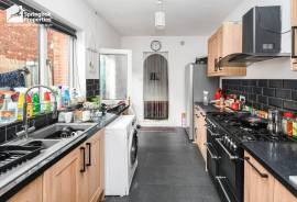 3 bedroom, Semi-detached house for sale 3 bedroom, Semi-detached house for sale