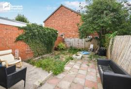3 bedroom, Semi-detached house for sale 3 bedroom, Semi-detached house for sale