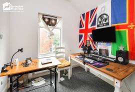 3 bedroom, Semi-detached house for sale 3 bedroom, Semi-detached house for sale