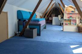 3 bedroom, Semi-detached bungalow for sale