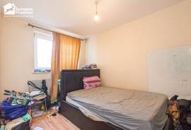 2 bedroom, Maisonette for sale