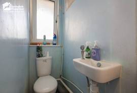 2 bedroom, Maisonette for sale