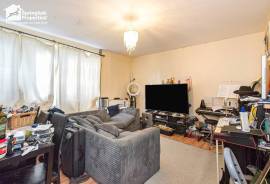 2 bedroom, Maisonette for sale