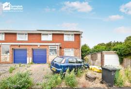 4 bedroom, Semi-detached house for sale