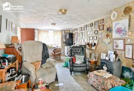 4 bedroom, Semi-detached house for sale
